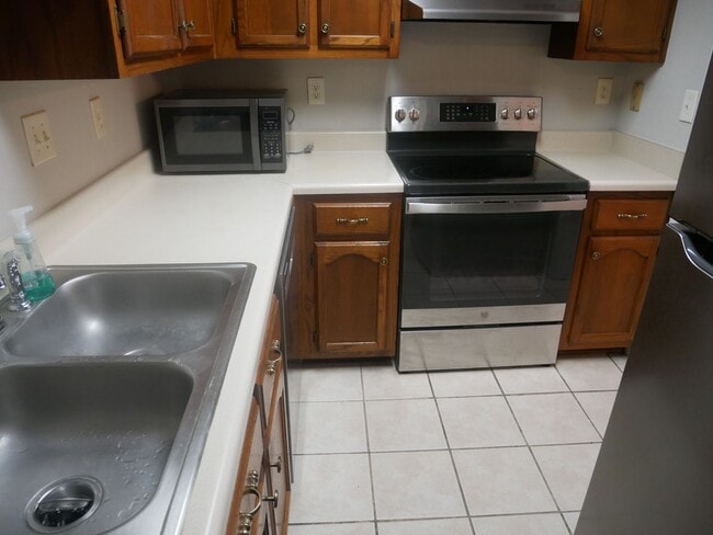 Photo - ****JUST REDUCED****1184 W E Ross Parkway ...