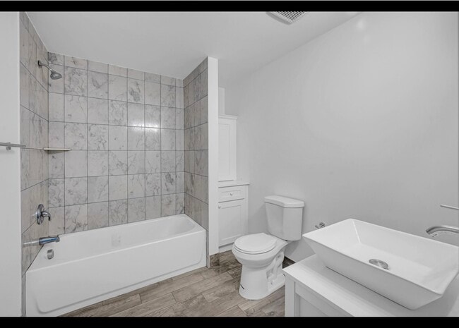 Photo - 2909 Cherry St