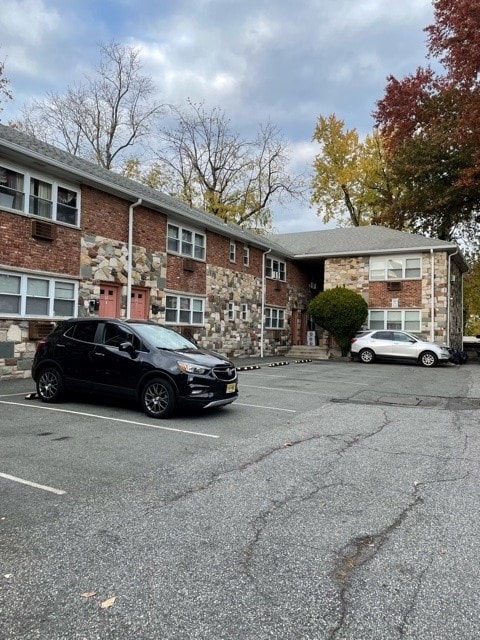 Photo - 125 William St Unit 07