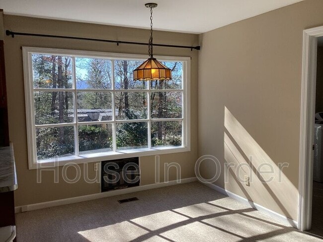 Photo - 112 Crooked Creek Rd