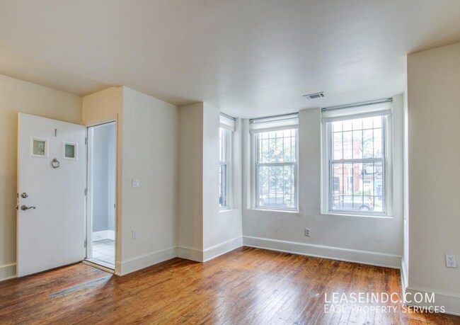 Photo - 1708 3rd St NW Unit #1