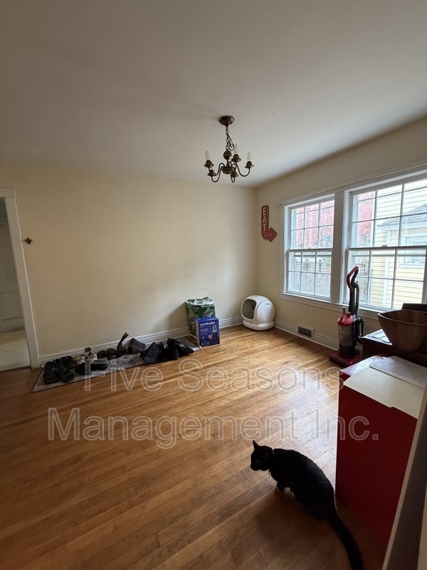 Photo - 59 University Terrace