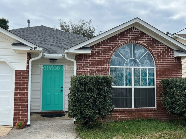 Photo - 2439 Redoubt Ave