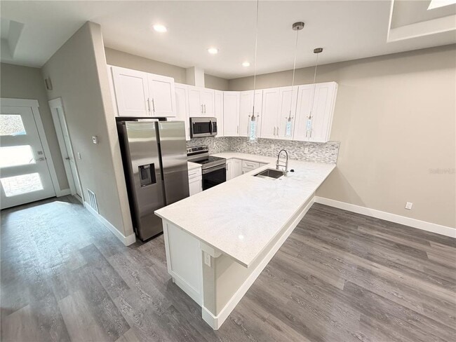 Photo - 21 Rosepetal Ln