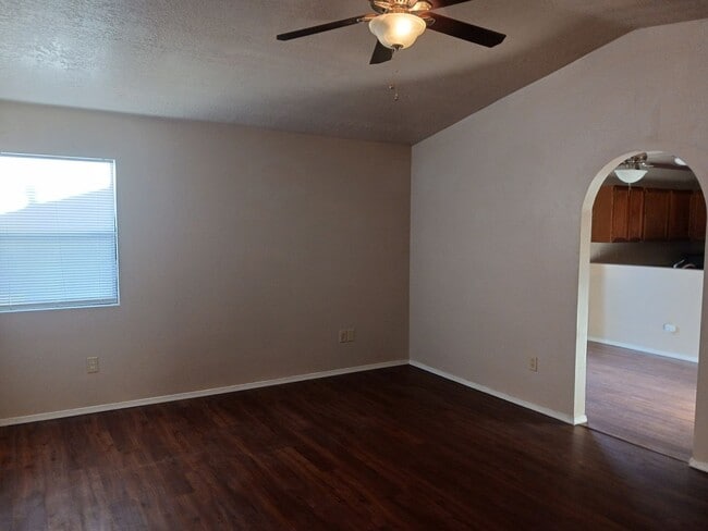 Photo - AFFORDABLE & CUTE!