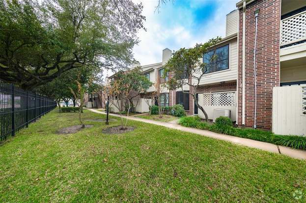 Building Photo - 2121 El Paseo St Rental
