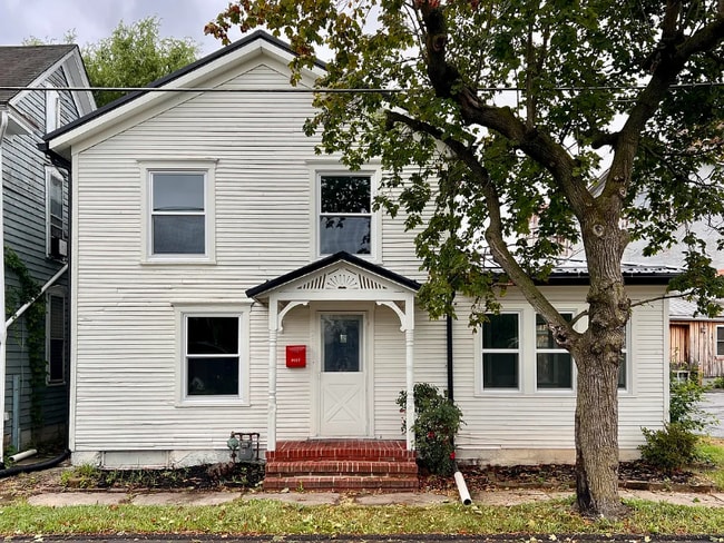 Photo - 237 Cherry St