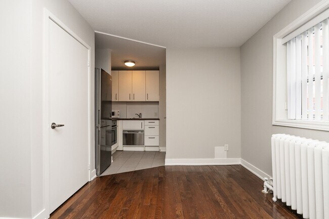 Photo - 56 Maitland Street Unit 212