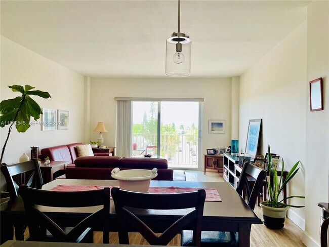 Photo - 1455 N Treasure Dr Unidad 5M