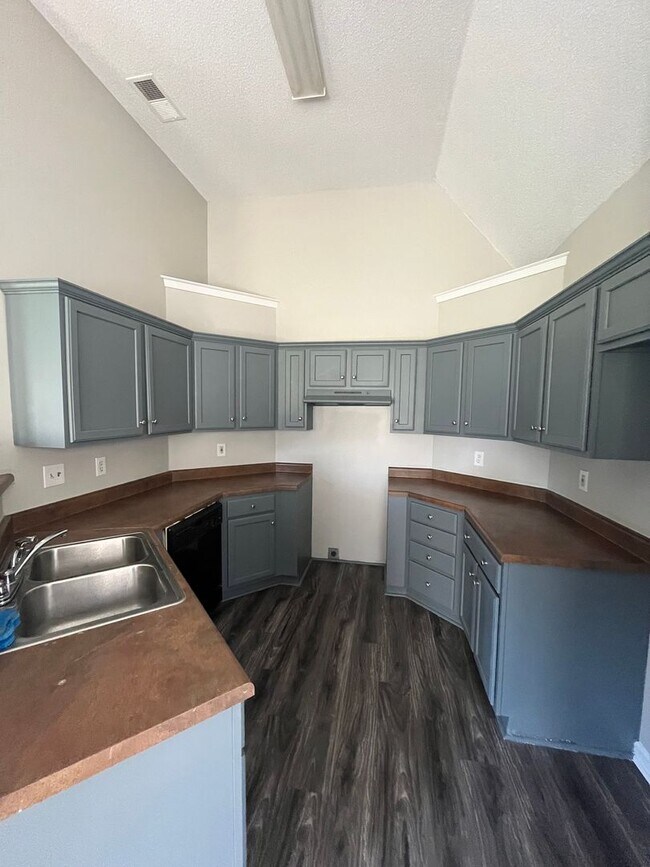 Photo - 1686 Frence Creek Cove N