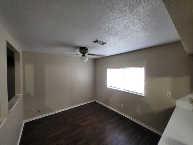 Photo - 1218 Woodward St