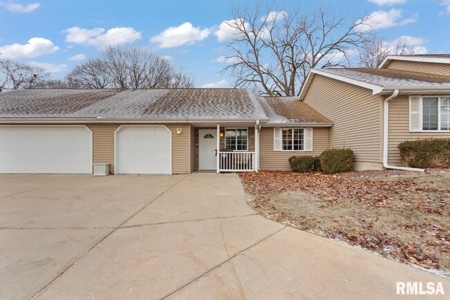 Photo - 3005 N Molleck Dr