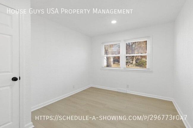 Photo - 2709 Cedar Crest Dr