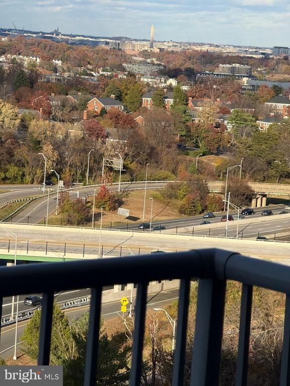 Building Photo - 2500 N Van Dorn St Unit 1409