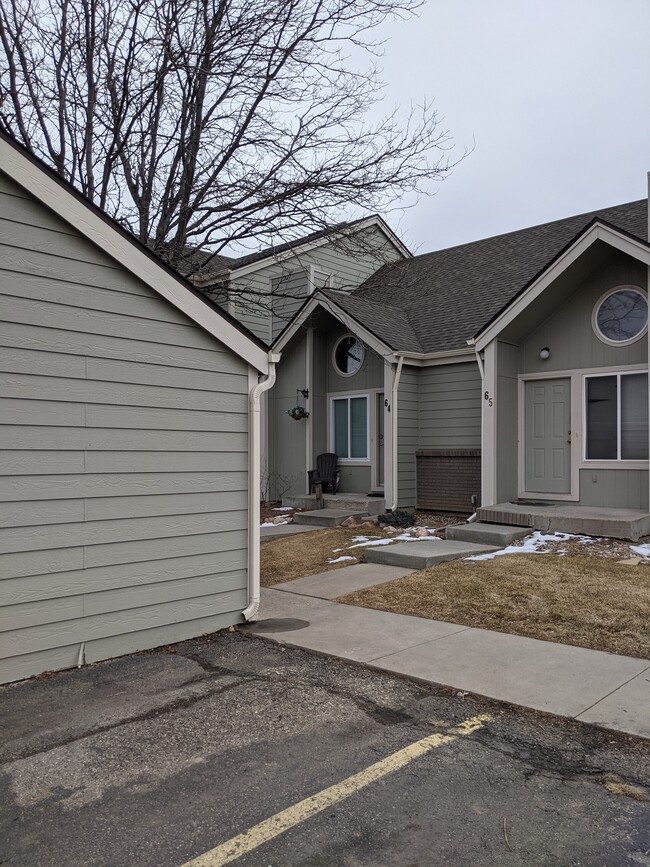 Front door, R64 - 2929 Ross Dr Unit R64