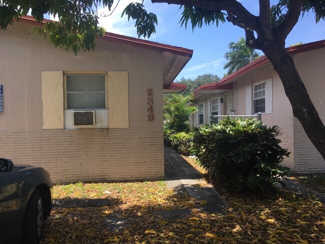 Photo - 2349 Farragut St