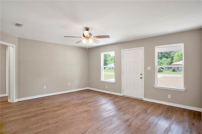 Photo - 2897 Arc Rd
