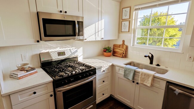 Photo - 1718 N 2900 W