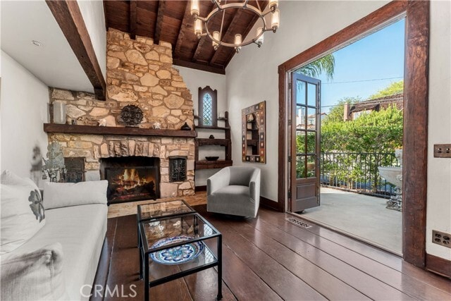 Photo - 1481 Santa Cruz St