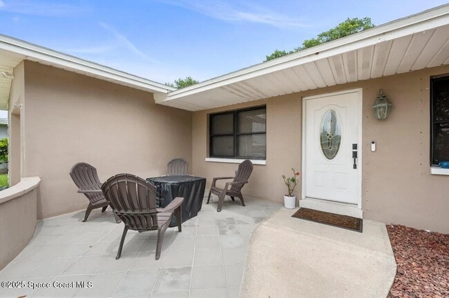 Photo - 340 Greenway Ave