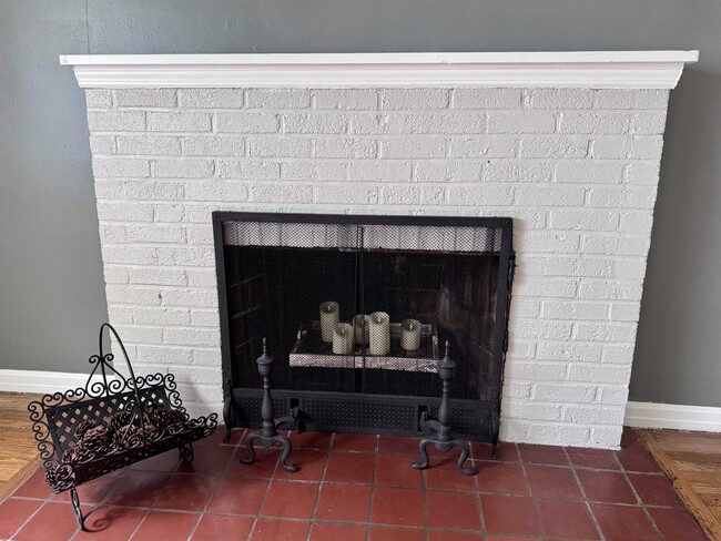 Photo - 816 Kingsland Ave