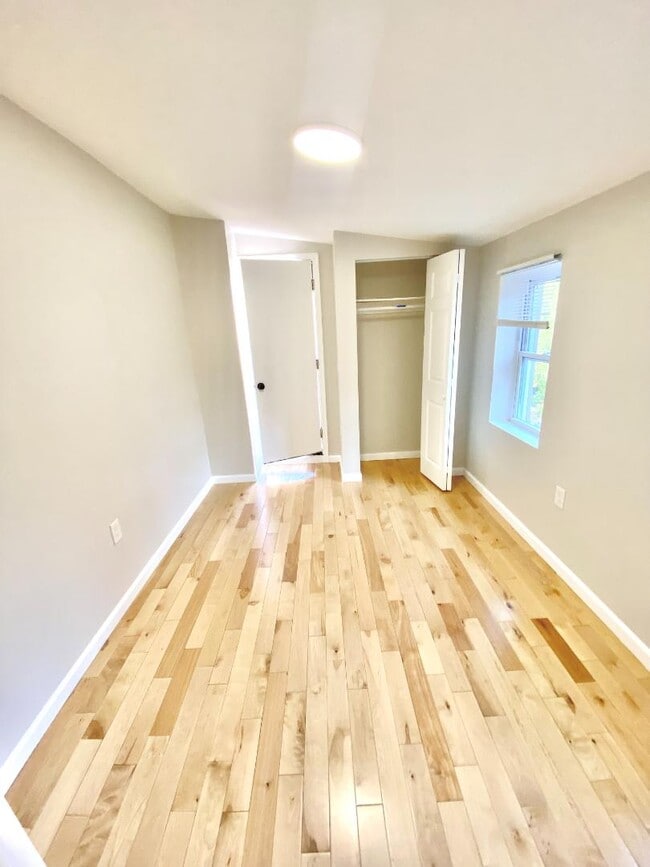 305 S Central Ave