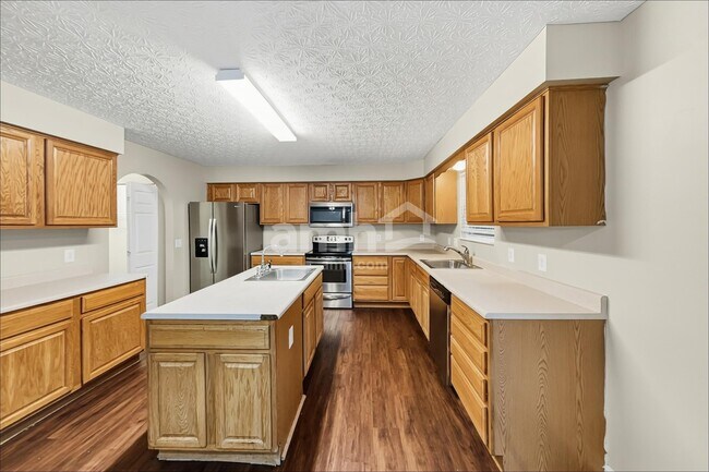 2159 Clay Stone Pl