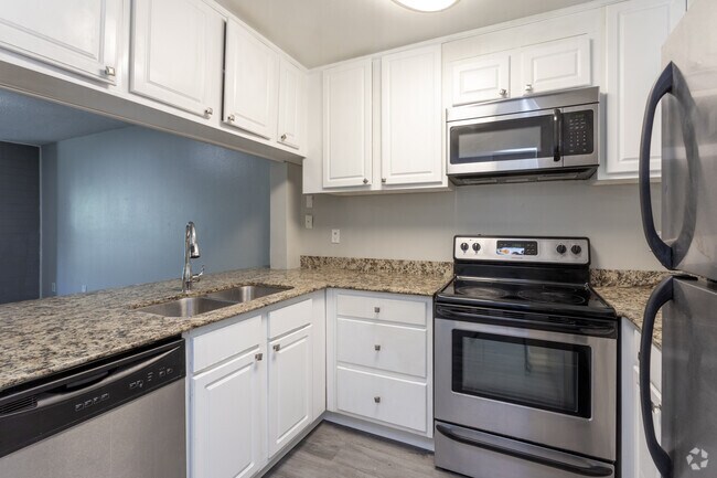 2HAB, 2BA - 950 ft² - Arabella