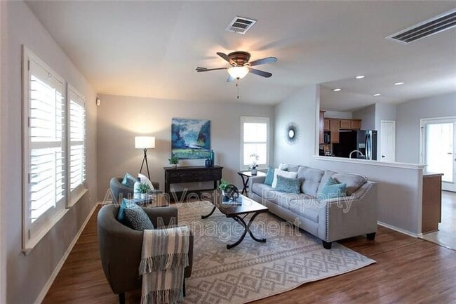 Photo - 1612 Corn Hill Ln