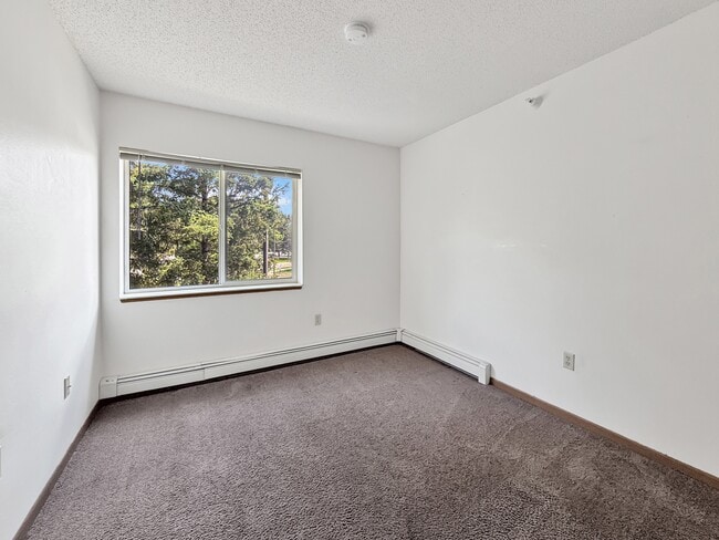 Crown Ridge Apartments