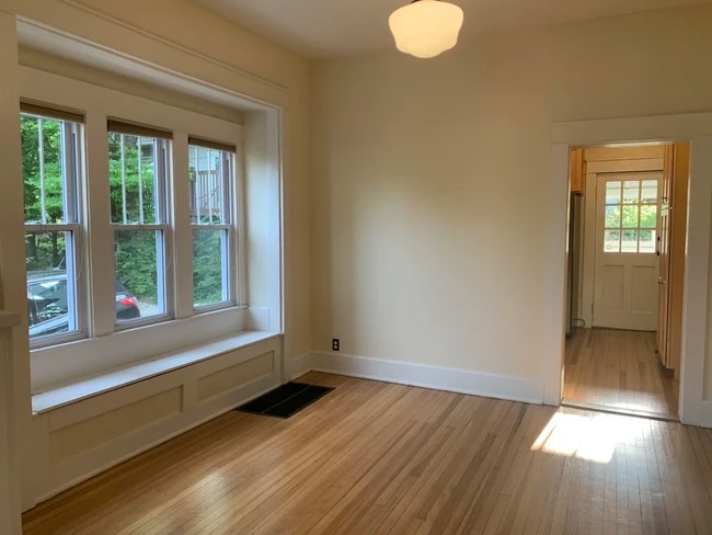 Photo - 430 S Henderson St