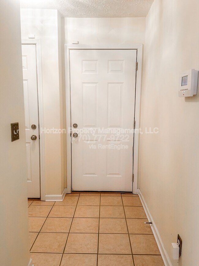 Photo - 3955 Hidden Hollow Dr