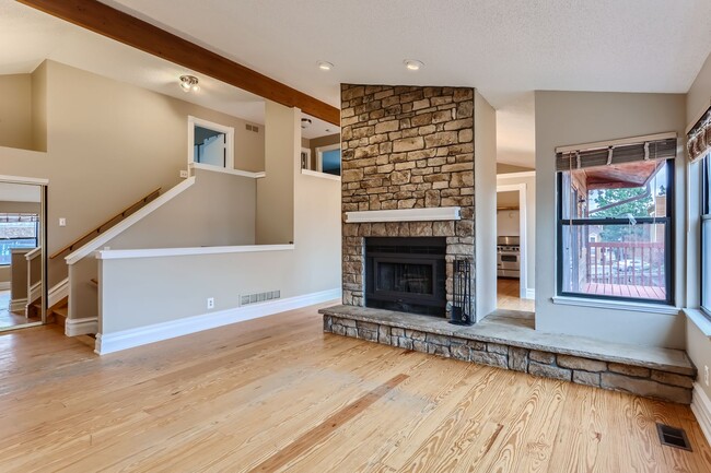 Photo - 5 bedroom Home in Cherry Creek School District! Great location- low maintenance yard! $500 off 1s...