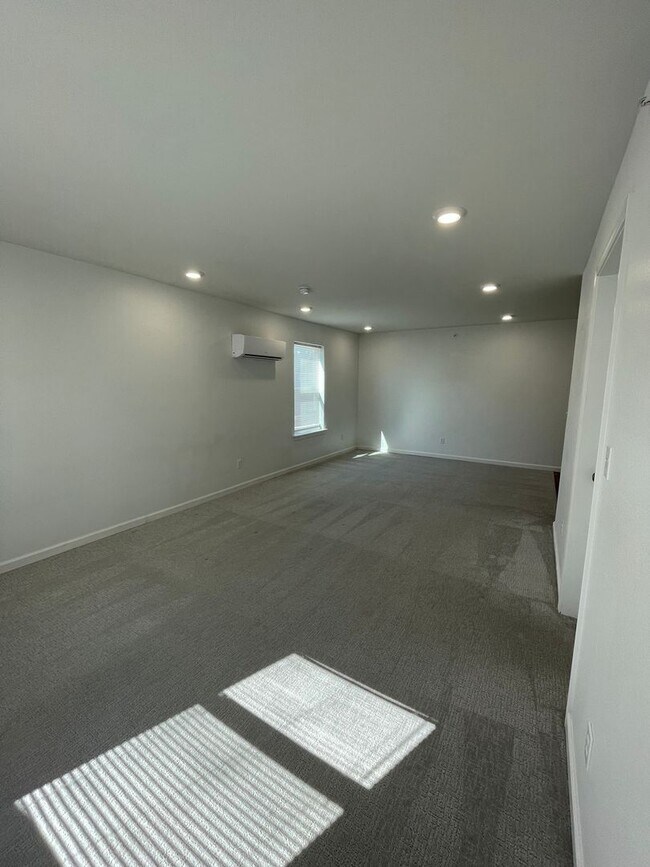 Photo - Super Cute Studio