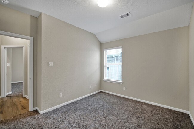Photo - 187 Buckeye Dr