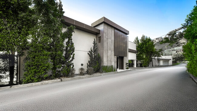 Photo - 1623 Viewmont Dr