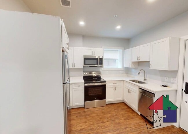 Photo - 33 Granite St Unit 1