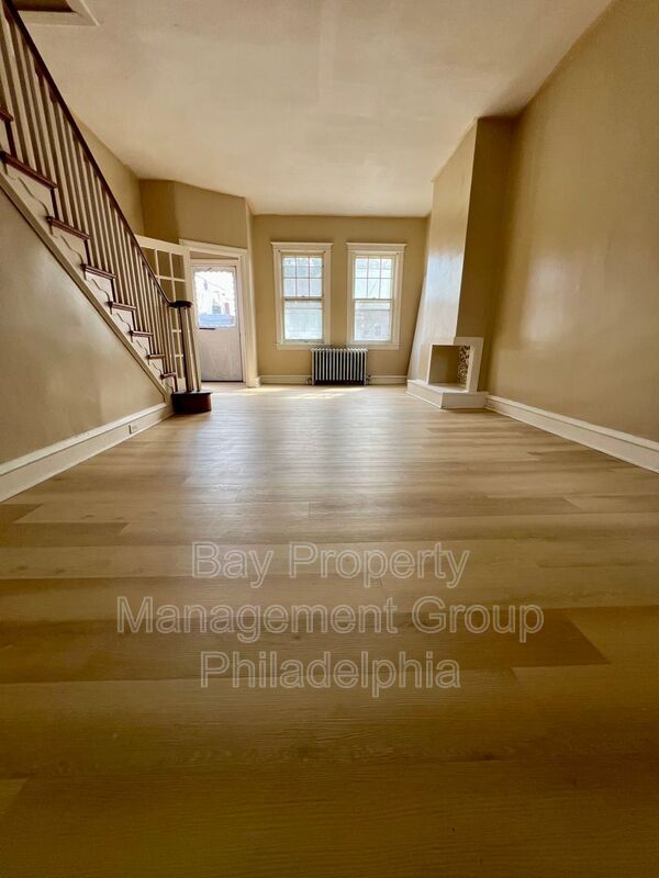 Photo - 3098 Aramingo Ave