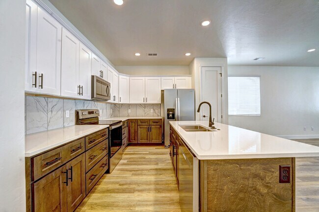 Photo - 1667 Iron Dr Casa