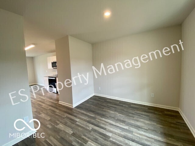 Photo - 2608 W Kings Cyn Dr