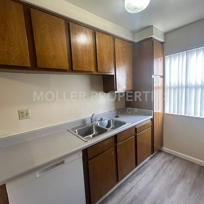 Photo - 1741 Neil Armstrong St