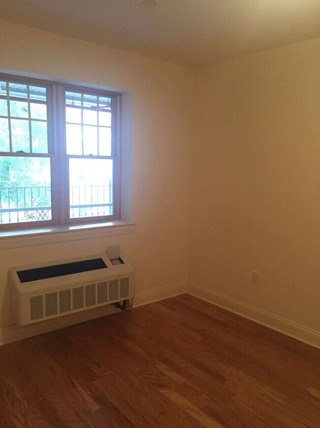 Photo - 8515 120th St Unit 5C