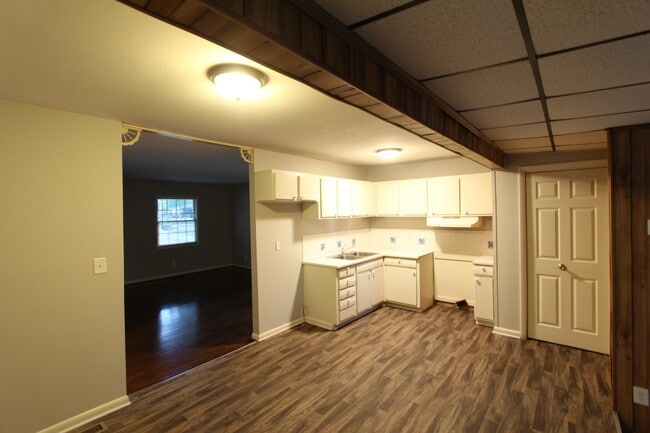 Photo - Great House with Fresh New Updates!! Bett...