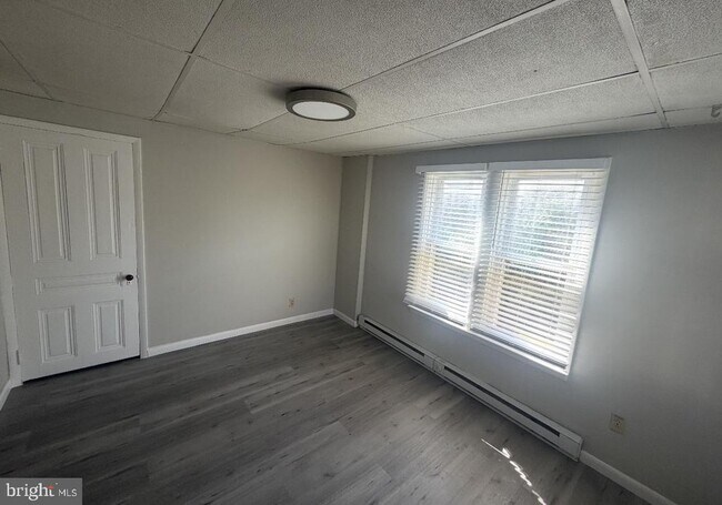 Photo - 18 N Pearl St