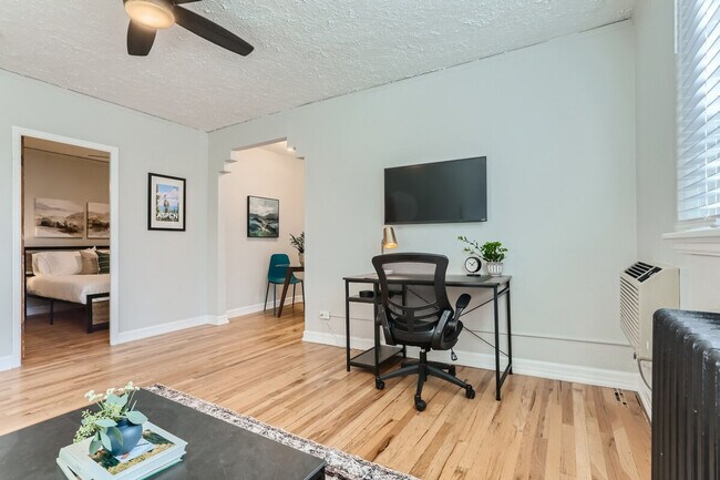 Photo - 1666 Detroit St Unit ID1026262P