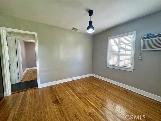 Photo - 1714 Gillette Crescent Unit A