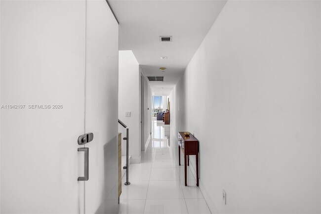 Photo - 1100 Biscayne Blvd Unit 2907