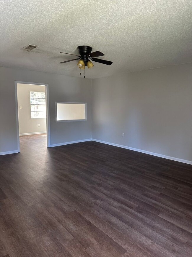 Photo - Newly updated pet friendly 3 bedroom duplex.