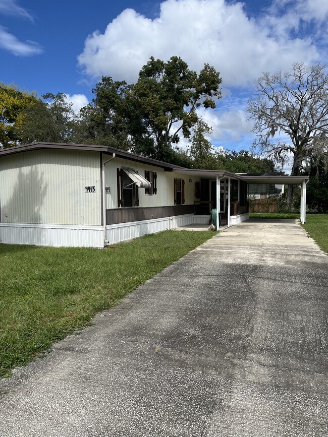 Building Photo - 9445 Pontiac St