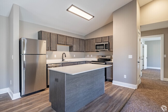 Building Photo - Bluffs of Burlington Rental